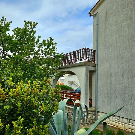 Agava Appartement Njivice