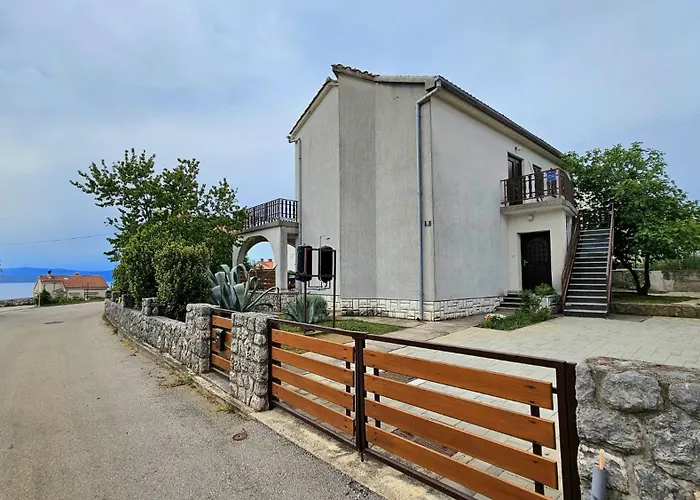 Apartment Agava Njivice